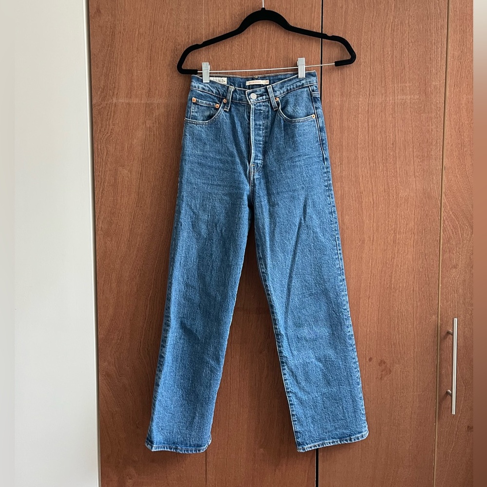 Levi’s ribcage straight ankle jeans